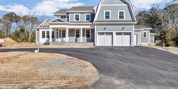15 Willow Circle