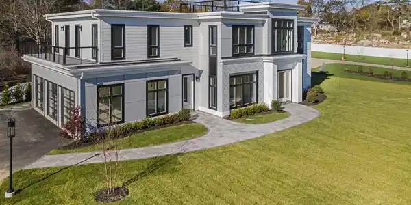 2 Back Shore Pl