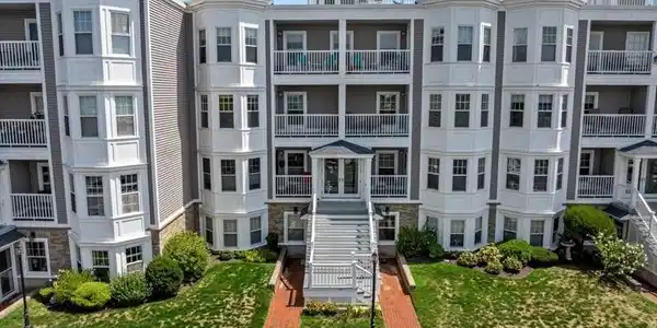 15 Park Ave