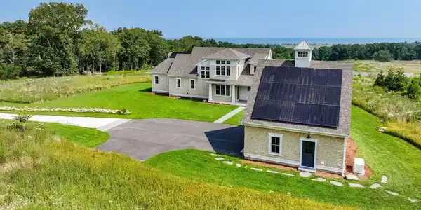 31 Gully Ln