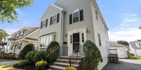 11 Williams St