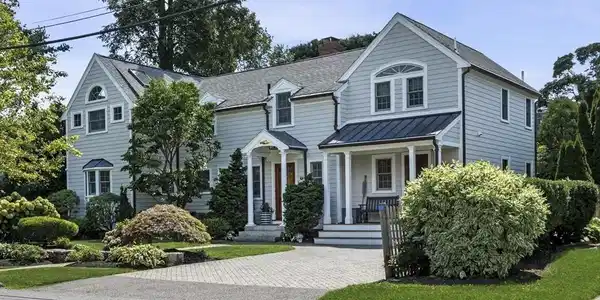 9 Gallison Avenue
