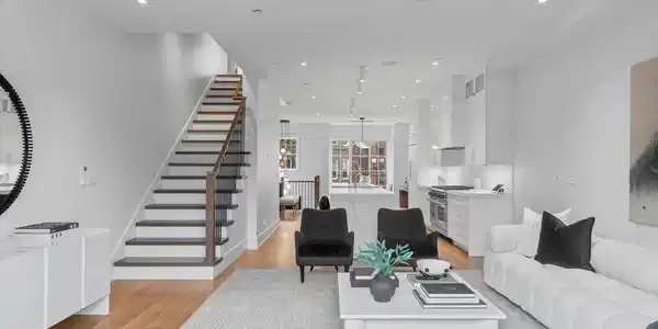 555 East Broadway