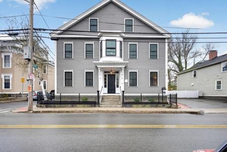 49 Essex St