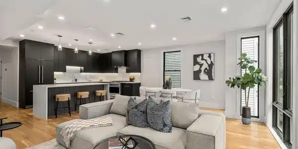 8 Mercer