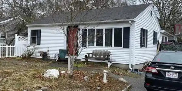 128 Shorewood Drive