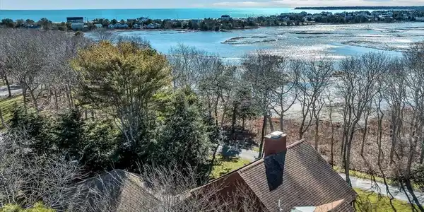 496 Elliott Rd