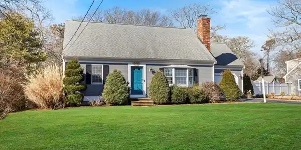 395 Strawberry Hill Rd