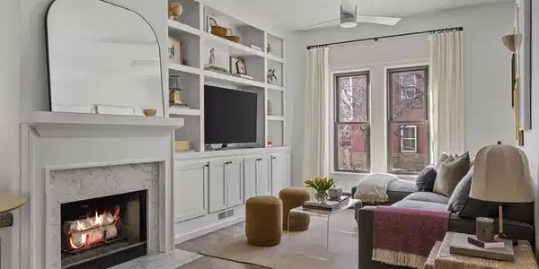 192 W 7th St