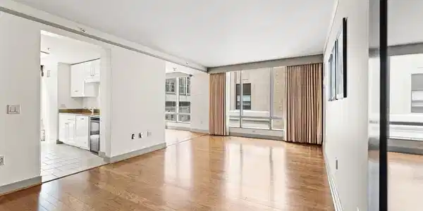 3 Avery St