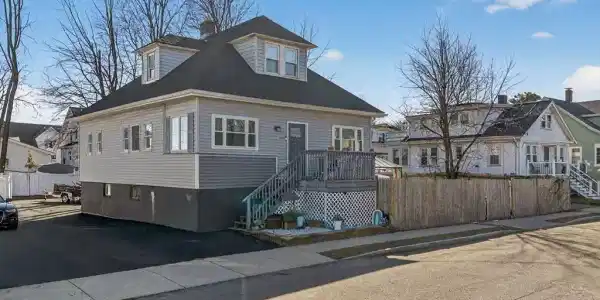 27 Herbert Rd