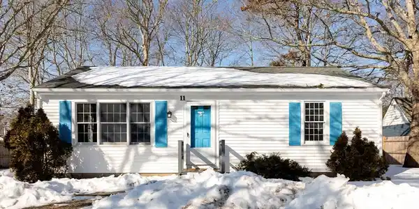 11 Hudson Rd