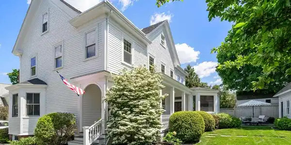 7 Norwood Avenue
