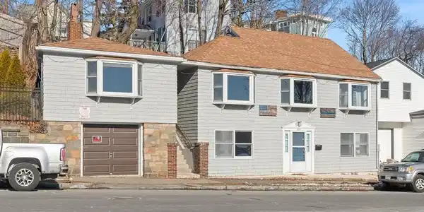 320 Main St.