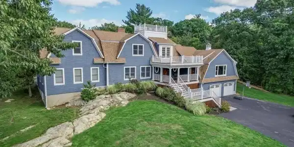 247 Forest Ave