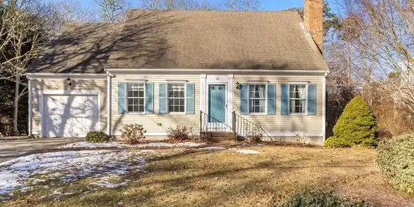 10 Paddocks Pond Rd