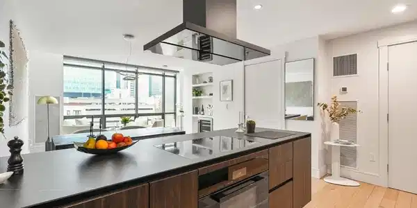 45 Province St