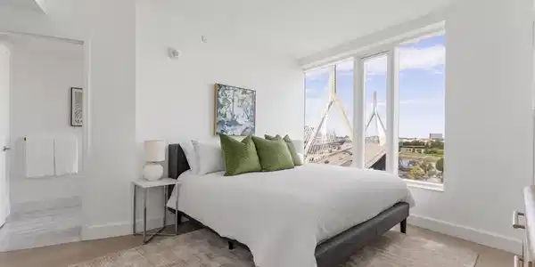 100 Lovejoy Wharf