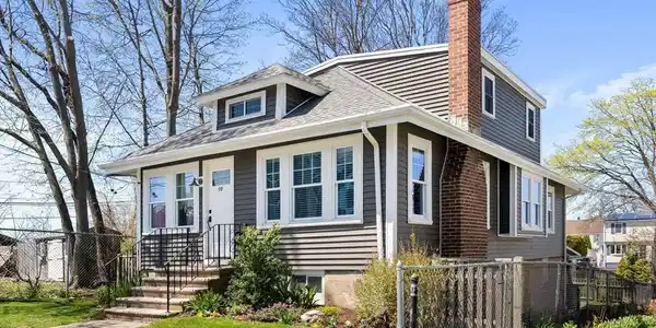10 Brockton Ave.