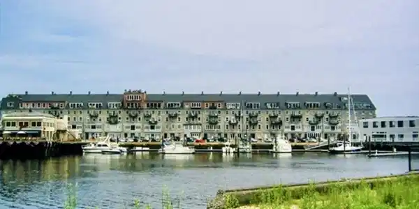 43 Commercial Wharf