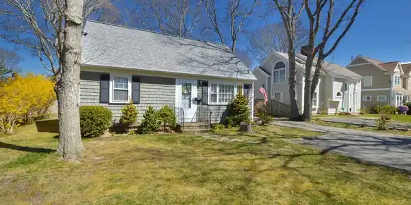 58 Oak St
