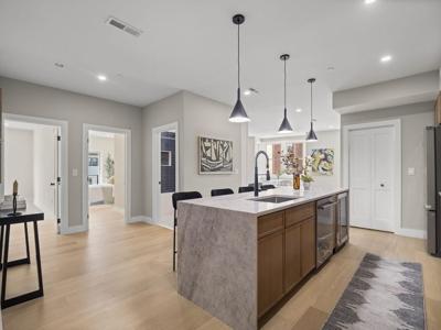 106-108 Bunker Hill St