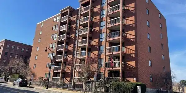 60 Rantoul Street