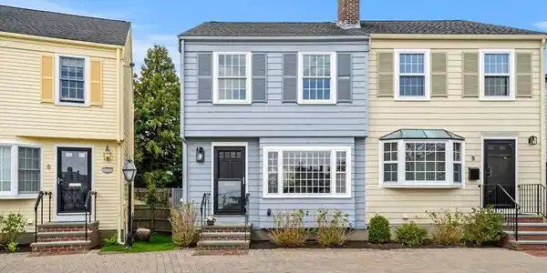 7 Leslie Cove