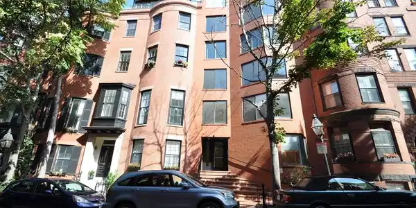 32-34 Hancock St