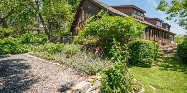 7 Penryn Way