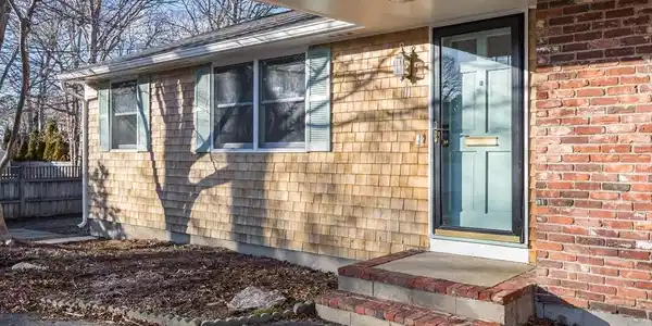 111 Portside Cir