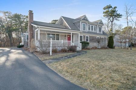 41 Country Ln