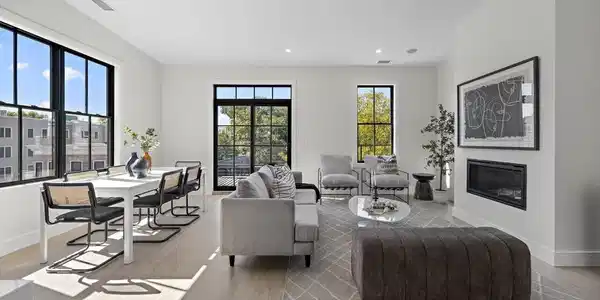 224 W 9th