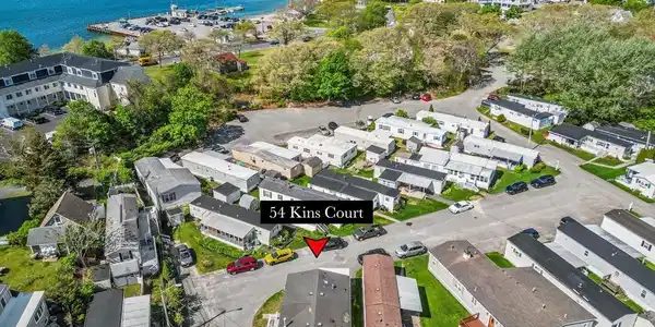 54 Kins Ct