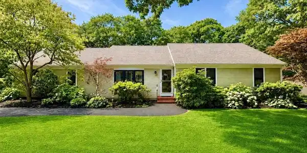 31 Childs St
