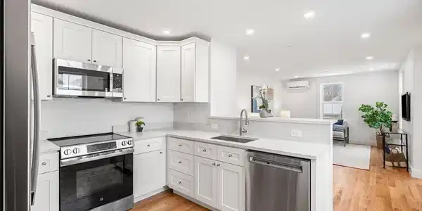 6 Lathrop Street