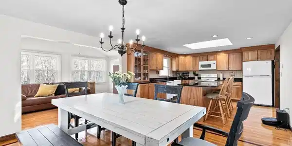 208 Mann Lot Rd