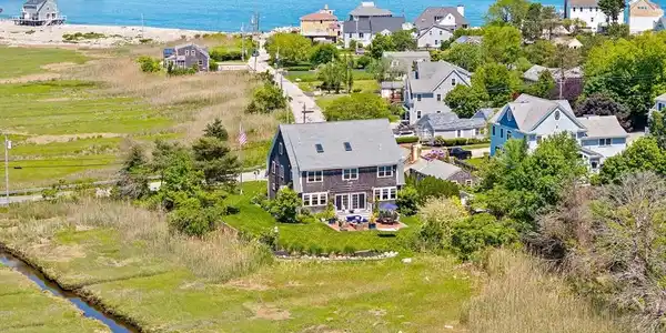 38 Gilson Rd