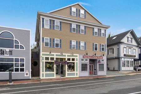 274 Main St