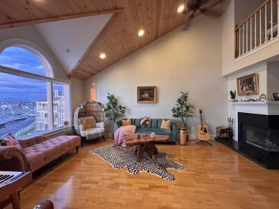 700 Shore Dr