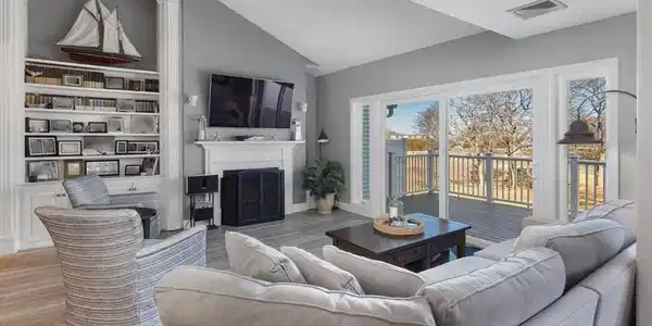 11 Fairway Drive