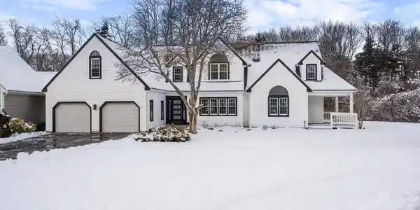 24 Country Club Drive