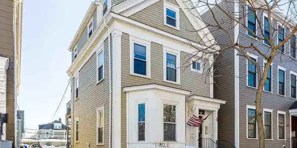 581 East 8th Street