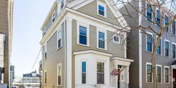 581 East 8th Street