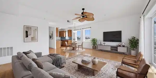 233 Beach Rd