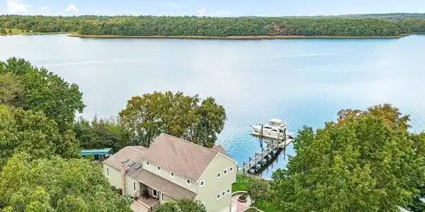 43 Cliff Dr