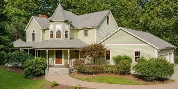5 Captain Harris Dr