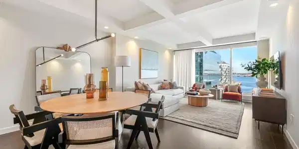 150 Seaport Blvd