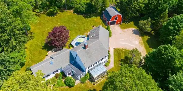 383 Boxberry Hill Road