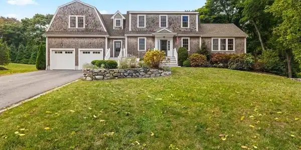 531 Country Way